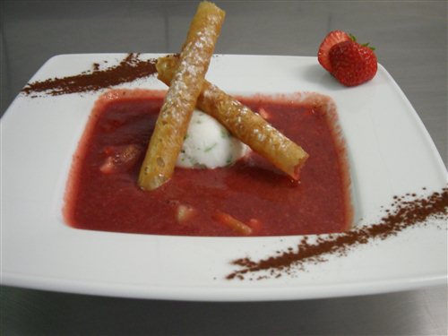 Le gaspacho de fruits rouges